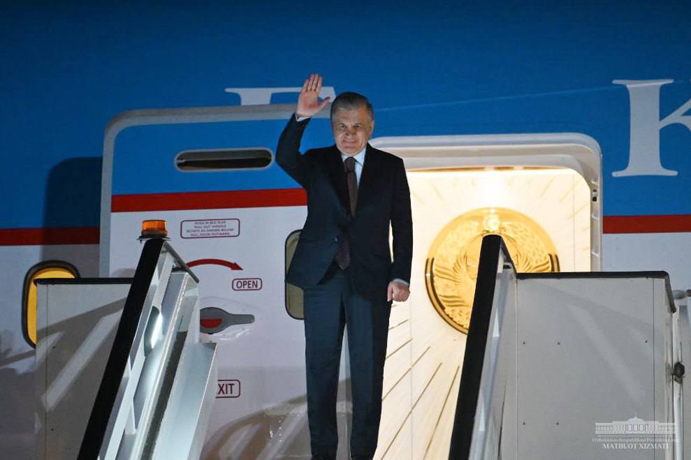 Визит Президента Узбекистана в Азербайджан завершился