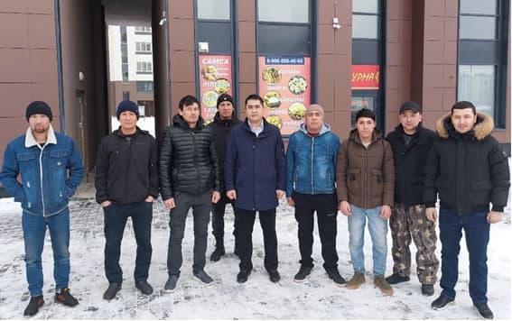 Сотрудники Генерального консульства в Екатеринбурге встретились с соотечественниками